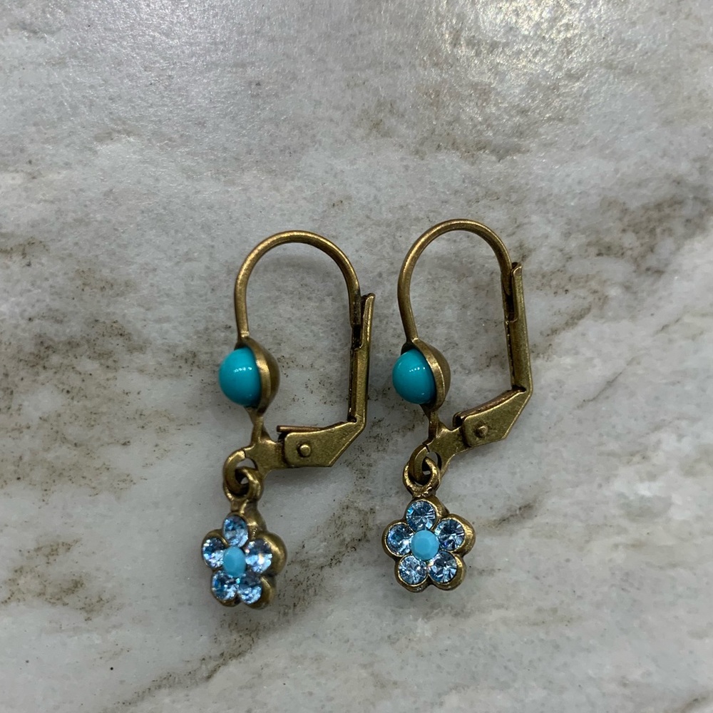 Turquoise flower earrings